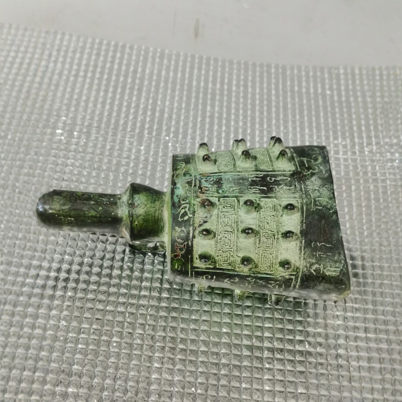 جرس معدني عتيق بلون أخضر مصدئ، - مراجعة Vintage Collectible Bells وسعره