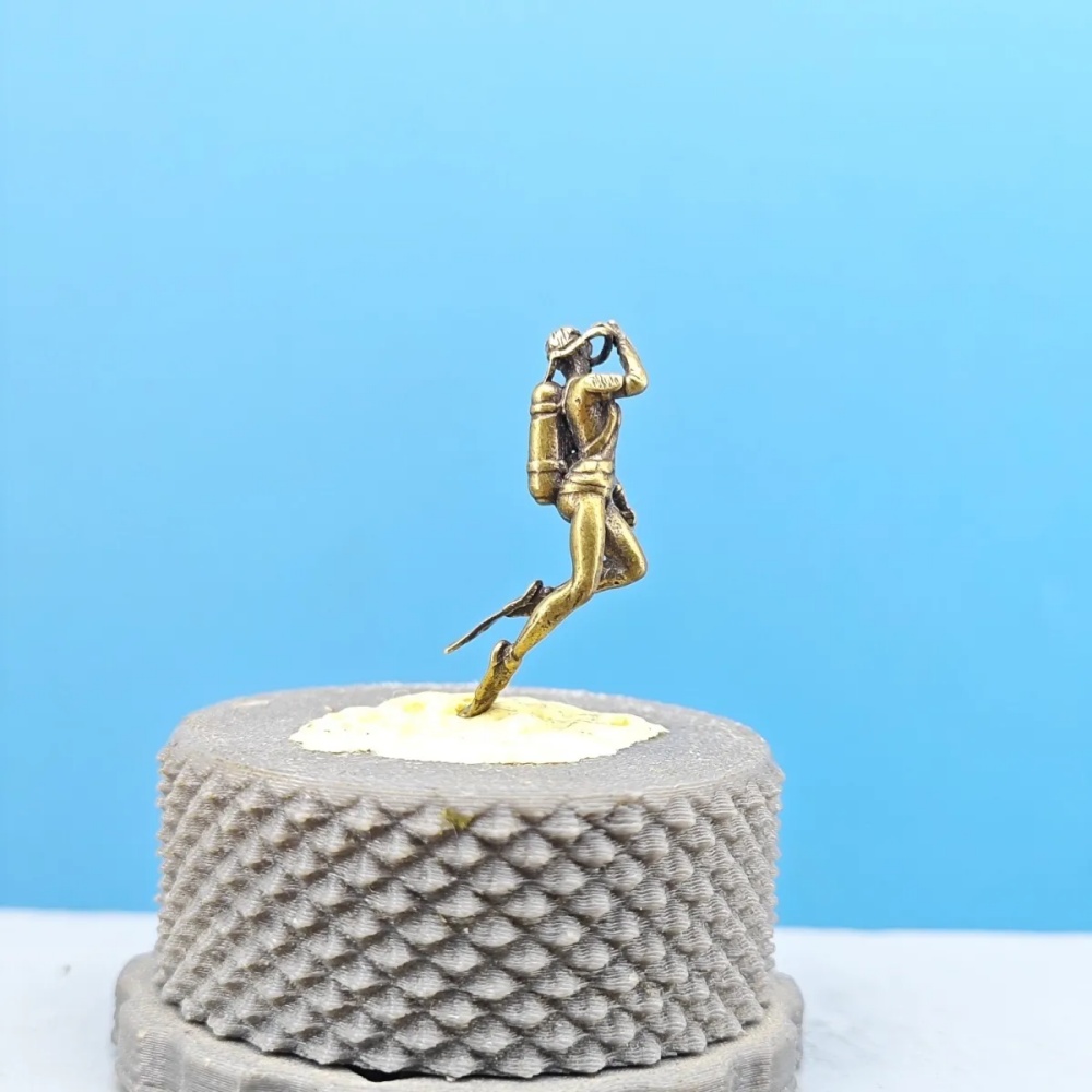 تمثال نحاسي عتيق لغطّافة صغيرة - مراجعة Vintage Collectible Ornaments وسعره