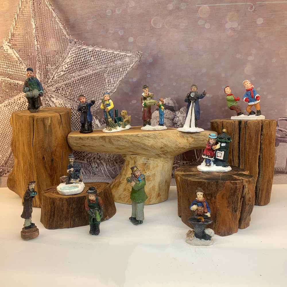 تماثيل صغيرة من الراتنج على شك - مراجعة Vintage Collectible Ornaments وسعره