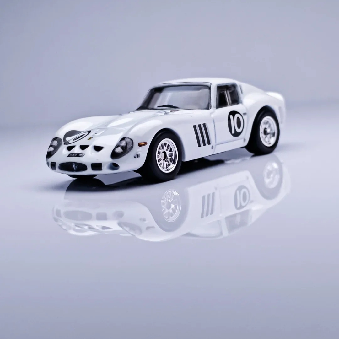 سيارة فيراري 250 جي تي أو الكل - مراجعة Vintage Collectible Hot Wheels وسعره